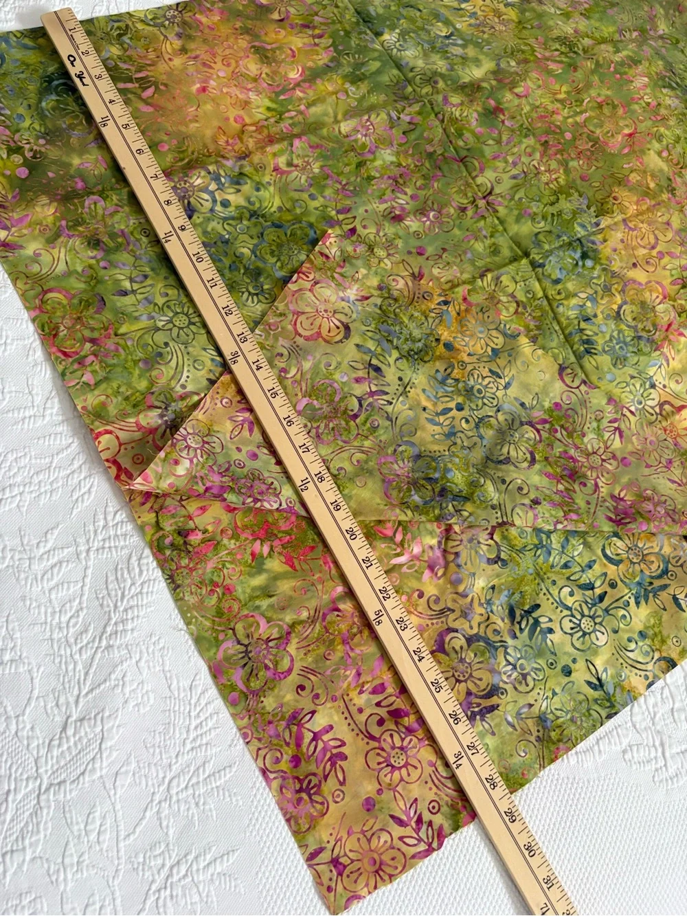 Batik fabric 100% cotton large remnant lot quilting crafts sewing